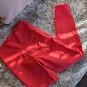 LIKE NEW ALO YOGA AIRLIFT LEGGINGS